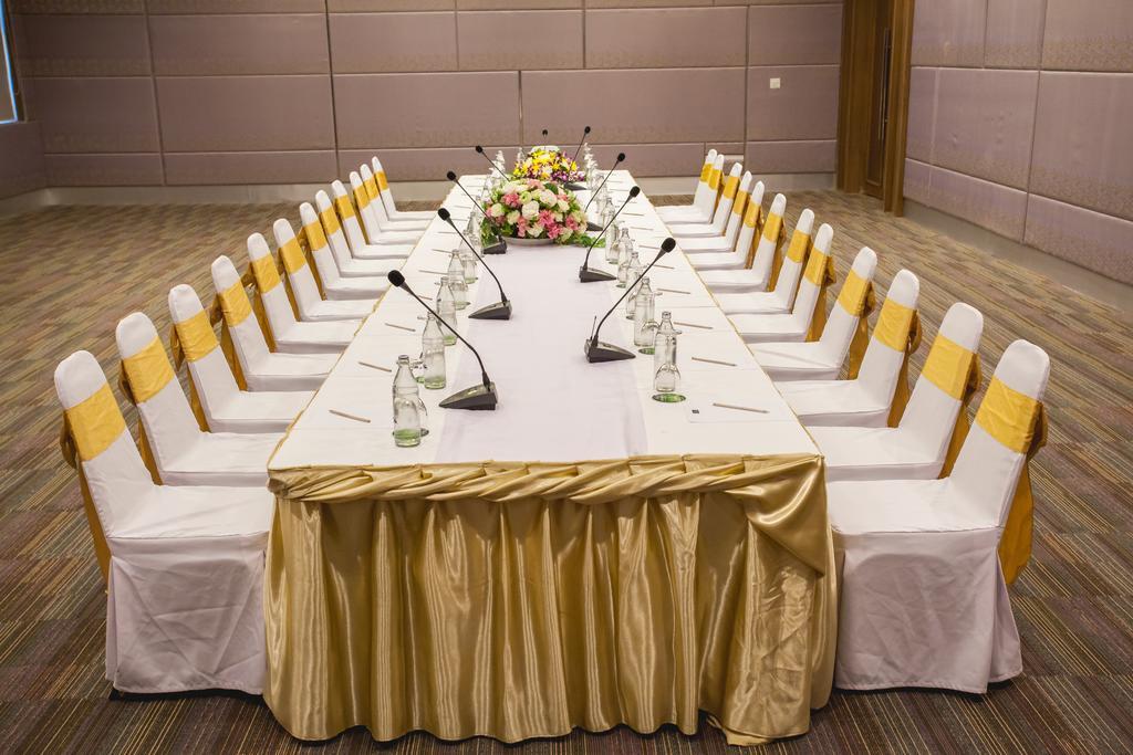 Royal Nakhara Hotel And Convention Centre Nong Khai Exterior foto