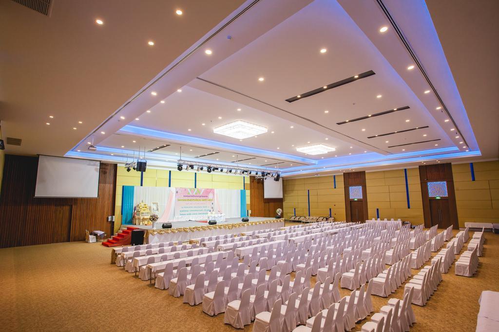 Royal Nakhara Hotel And Convention Centre Nong Khai Exterior foto