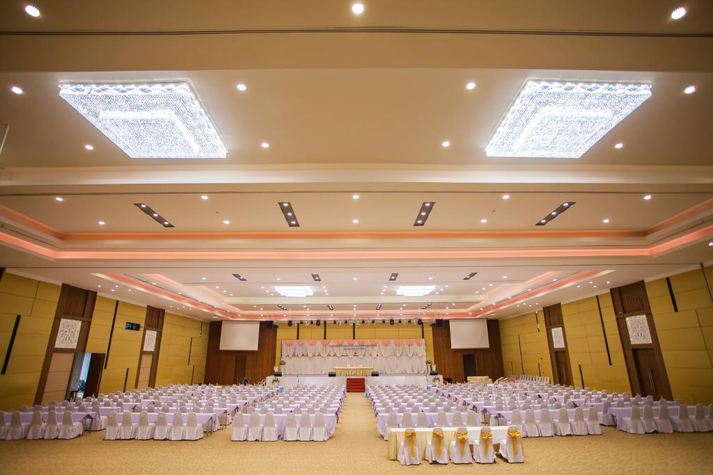 Royal Nakhara Hotel And Convention Centre Nong Khai Exterior foto
